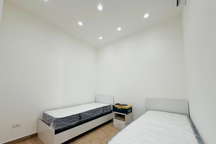 Image No.25-2 Bed Apartment for sale