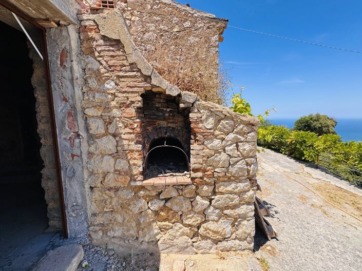 Image No.12-2 Bed House for sale