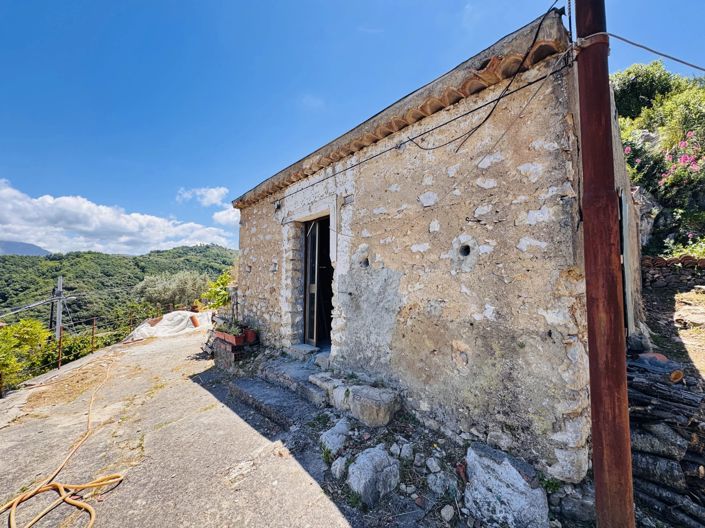 Image No.13-2 Bed House for sale