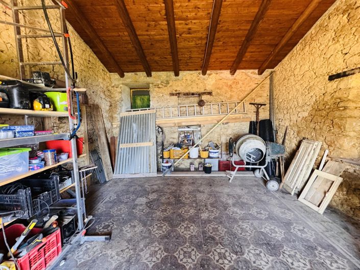 Image No.21-2 Bed House for sale