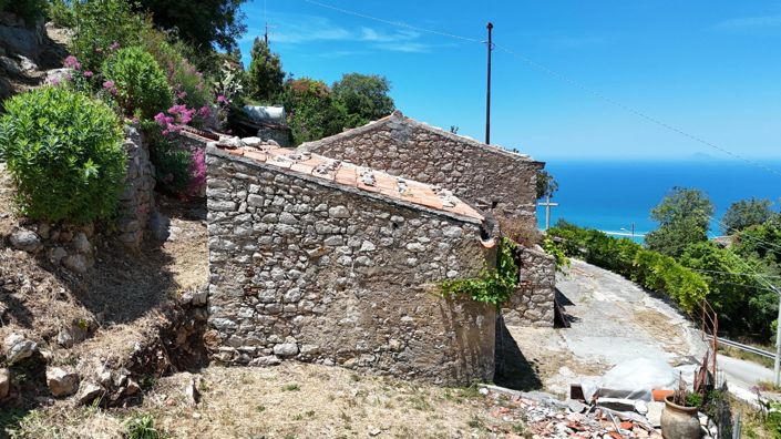 Image No.26-2 Bed House for sale