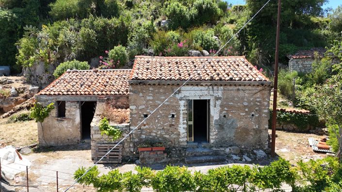 Image No.6-2 Bed House for sale