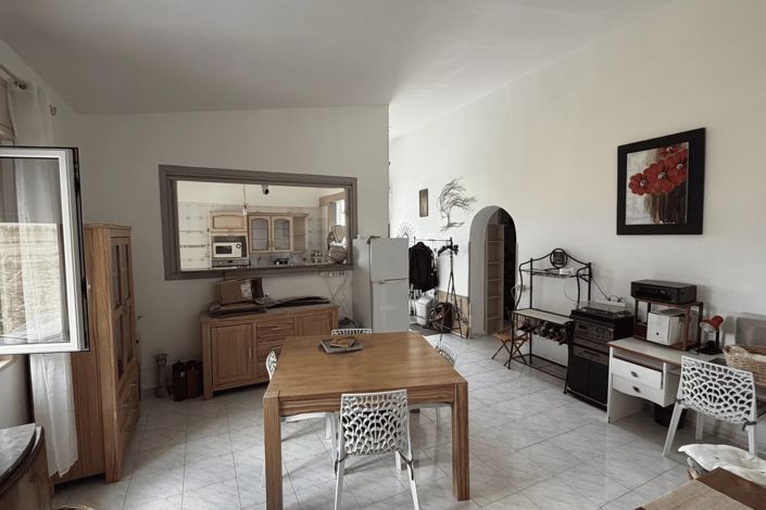 Image No.18-4 Bed House for sale