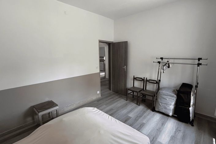 Image No.21-4 Bed House for sale