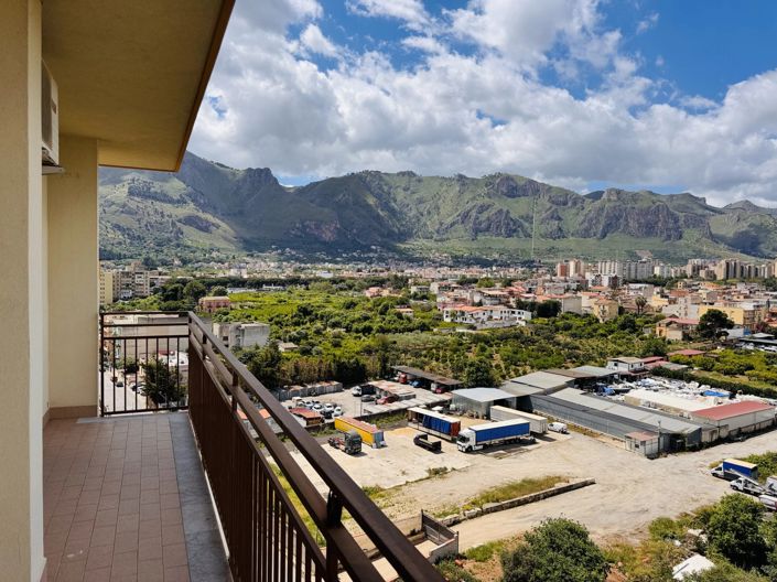 Image No.21-2 Bed Apartment for sale