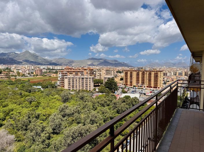 Image No.22-2 Bed Apartment for sale