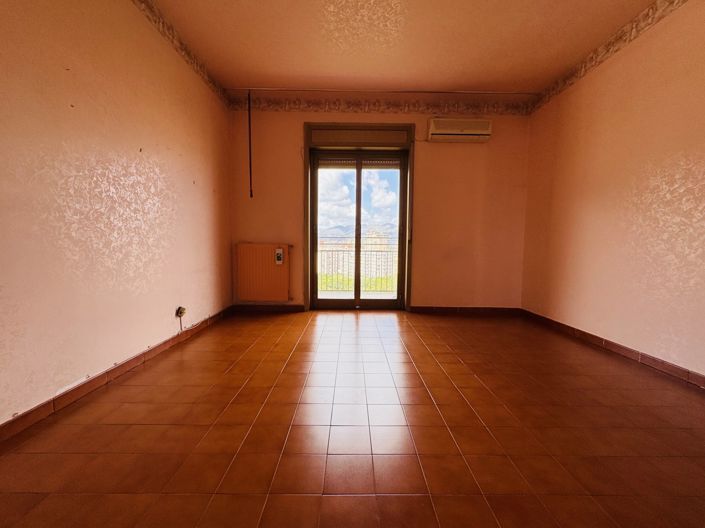 Image No.25-2 Bed Apartment for sale