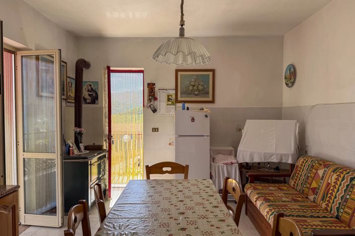 Image No.25-4 Bed Apartment for sale