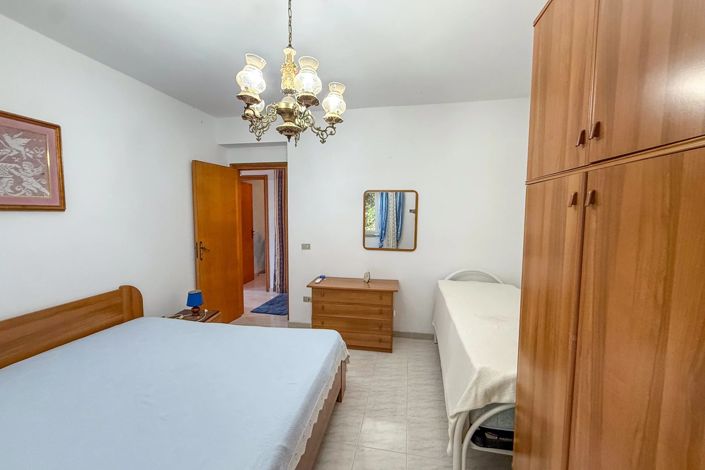 Image No.29-4 Bed Apartment for sale