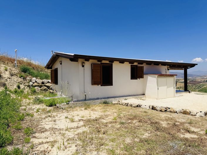 Image No.25-2 Bed House for sale