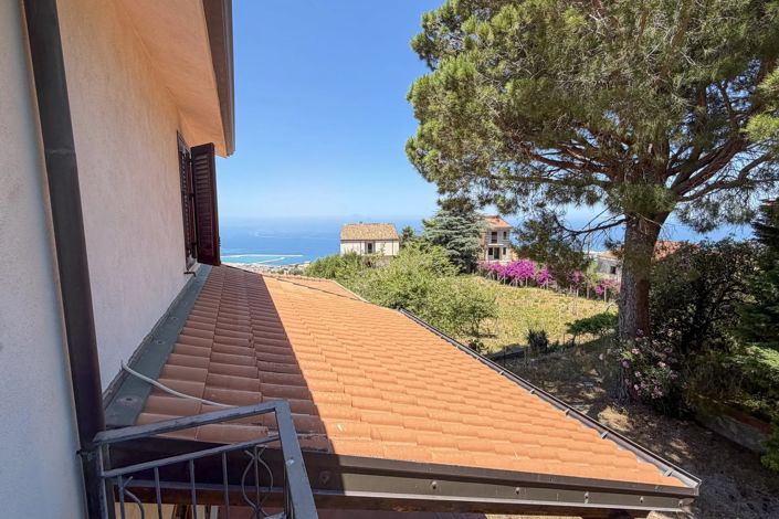 Image No.22-7 Bed Villa for sale