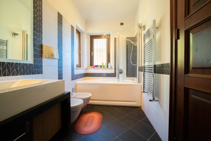 Image No.25-4 Bed Villa for sale