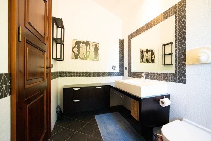 Image No.26-4 Bed Villa for sale