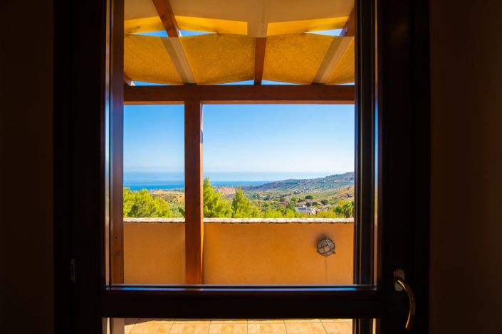 Image No.29-4 Bed Villa for sale