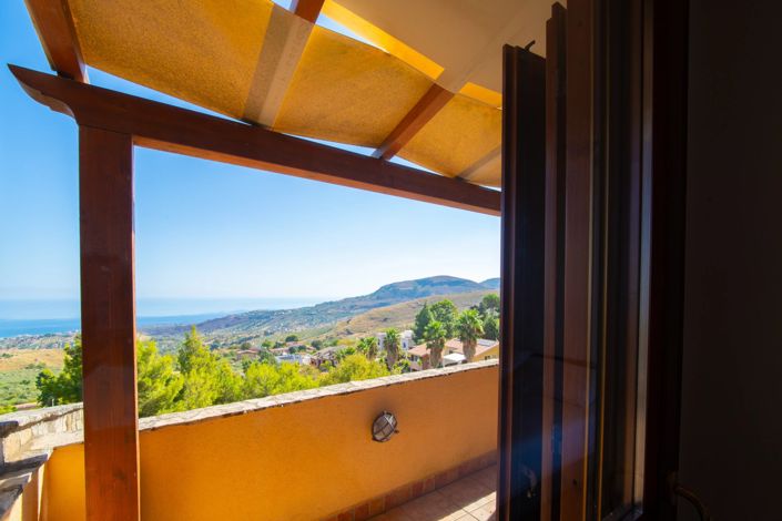 Image No.30-4 Bed Villa for sale