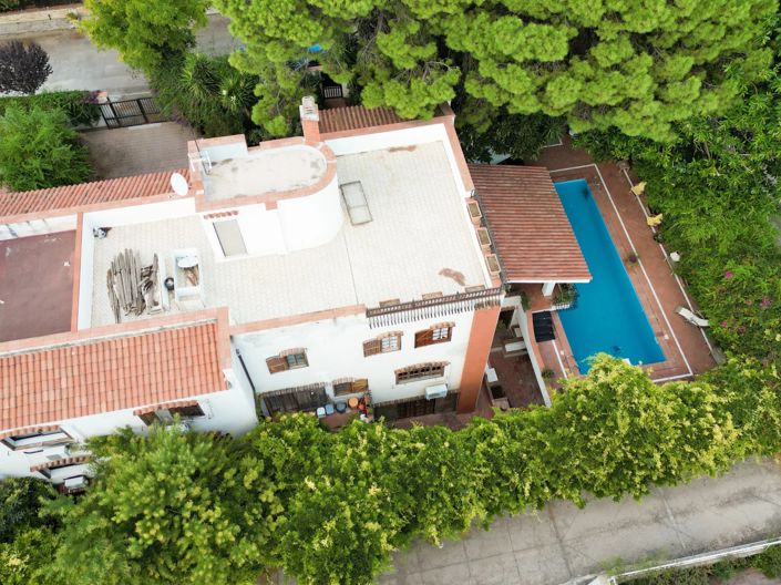 Image No.3-4 Bed Villa for sale