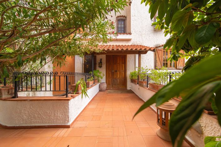 Image No.6-4 Bed Villa for sale