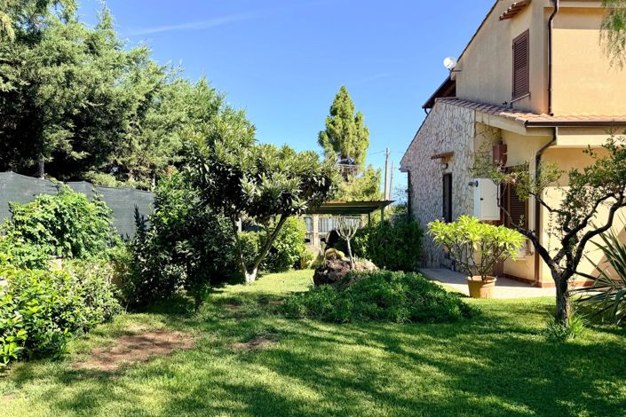 Image No.14-6 Bed Villa for sale