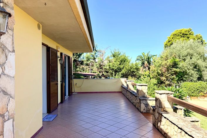 Image No.16-6 Bed Villa for sale