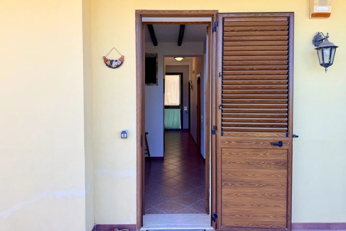 Image No.18-6 Bed Villa for sale