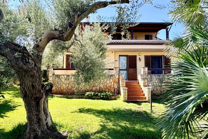 Image No.3-6 Bed Villa for sale