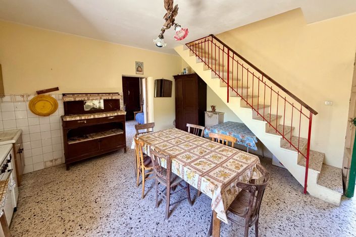 Image No.12-1 Bed House for sale