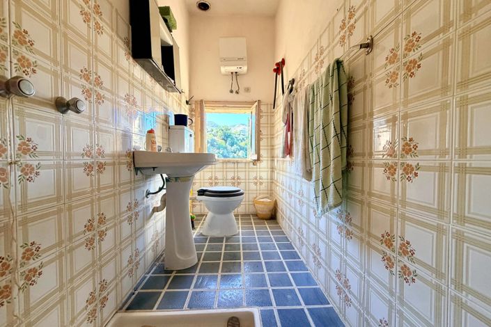 Image No.27-1 Bed House for sale