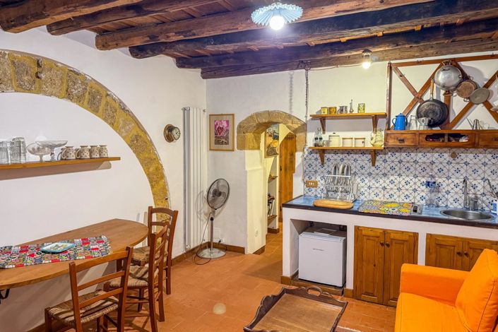 Image No.24-2 Bed Apartment for sale