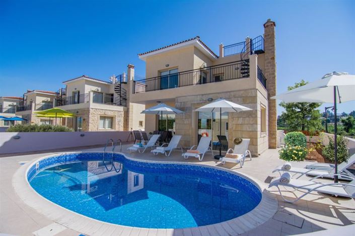 Image No.1-3 Bed Villa for sale