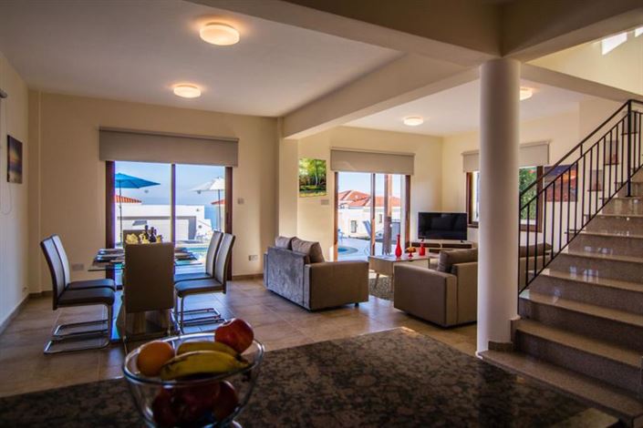 Image No.2-5 Bed Villa for sale