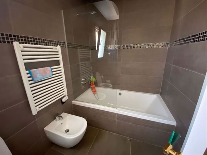 Image No.12-3 Bed Villa for sale