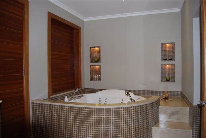 Image No.8-Villa de 5 chambres à vendre à Agios Athanasios