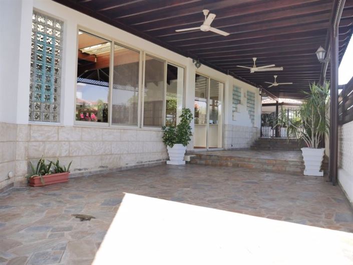 Image No.19-4 Bed Villa for sale