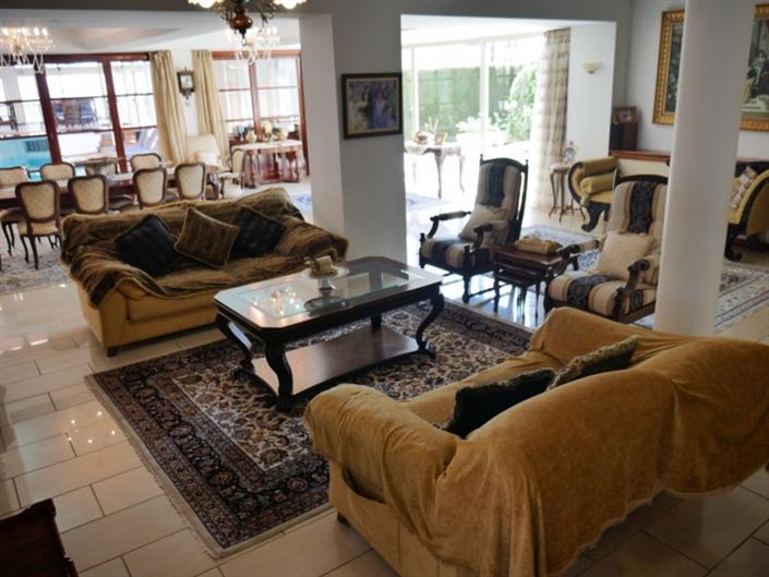 Image No.4-4 Bed Villa for sale