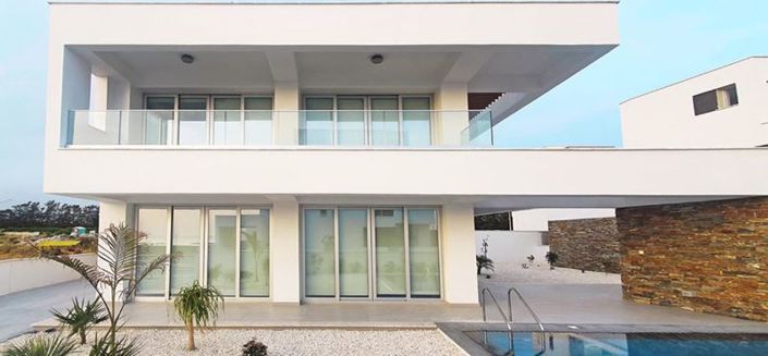 Image No.5-3 Bed Villa for sale