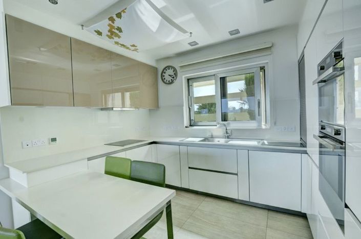 Image No.11-7 Bed Villa for sale