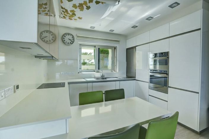 Image No.12-7 Bed Villa for sale