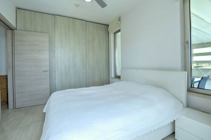 Image No.20-7 Bed Villa for sale