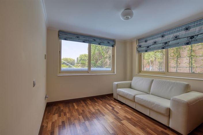 Image No.25-5 Bed Villa for sale