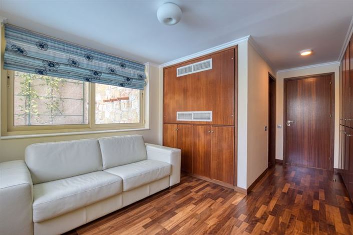 Image No.26-5 Bed Villa for sale