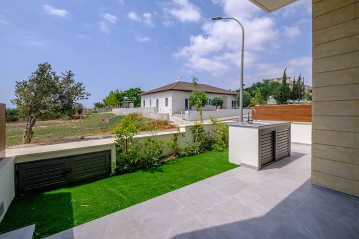 Image No.14-3 Bed Villa for sale