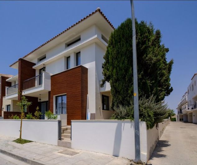 Image No.20-4 Bed Villa for sale