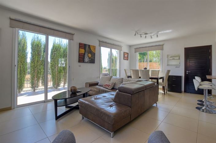 Image No.5-Villa de 3 chambres à vendre à Pernera