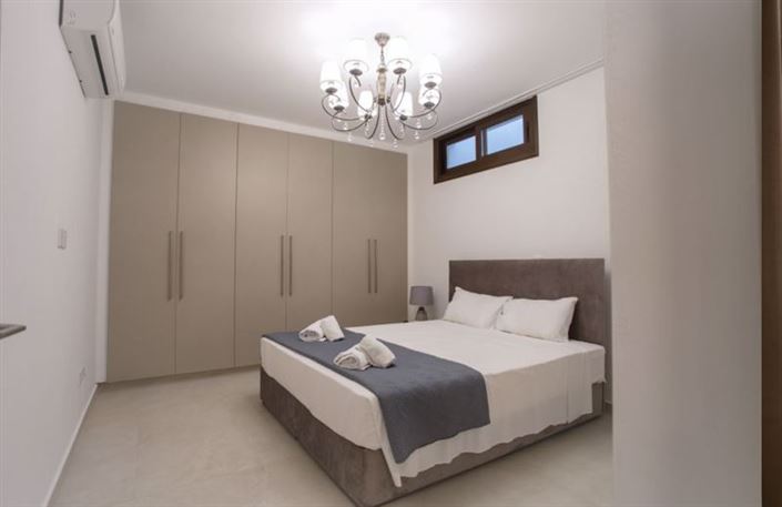 Image No.10-Villa de 5 chambres à vendre à Ayia Thekla