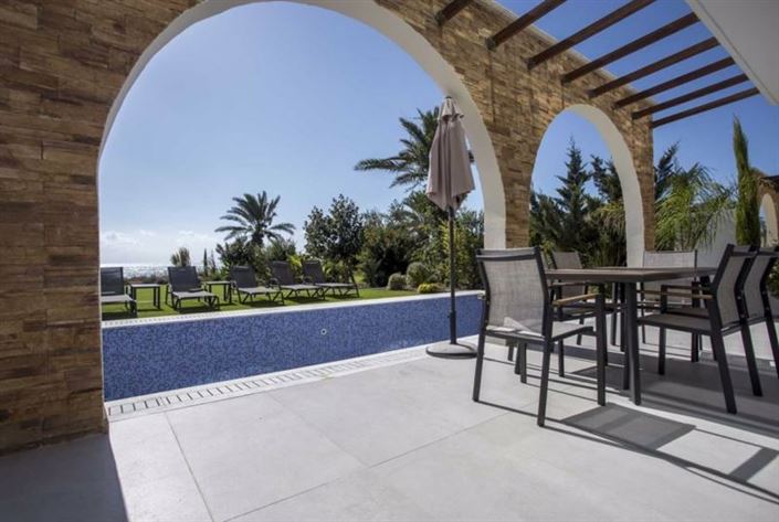 Image No.2-Villa de 5 chambres à vendre à Ayia Thekla