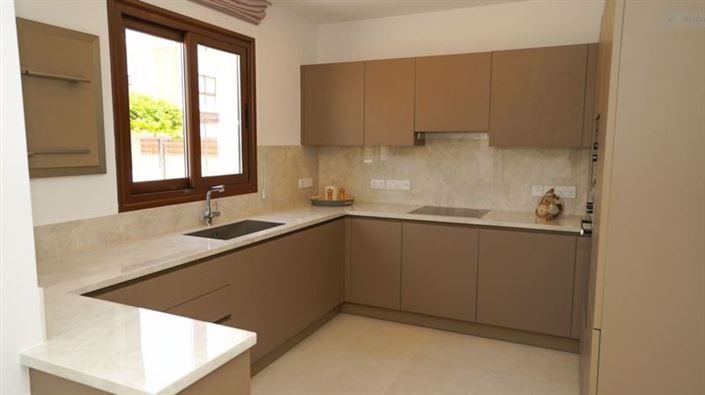 Image No.6-Villa de 5 chambres à vendre à Ayia Thekla