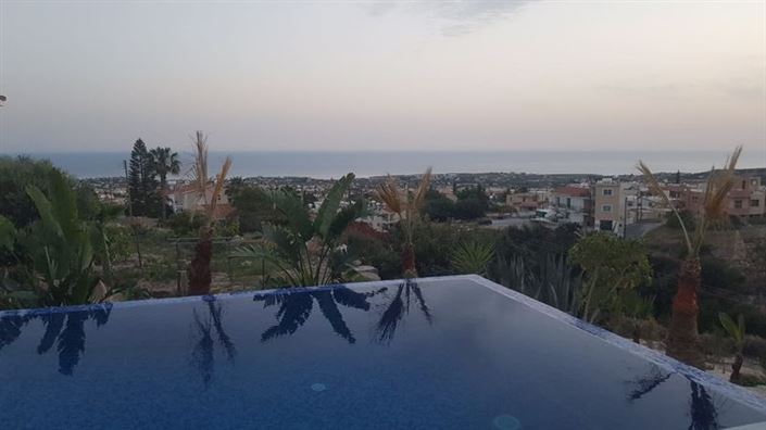 Image No.2-Villa de 4 chambres à vendre à Peyia