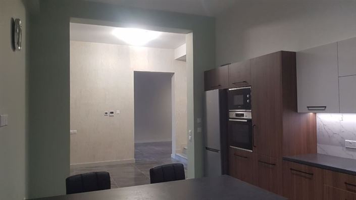 Image No.6-Villa de 4 chambres à vendre à Peyia