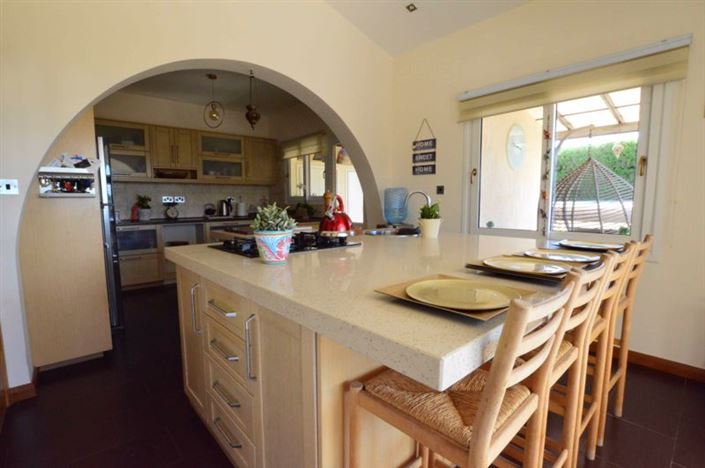 Image No.19-4 Bed Bungalow for sale