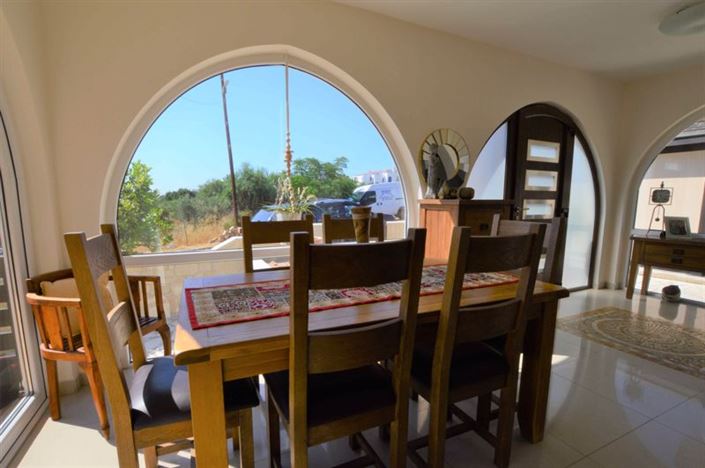 Image No.11-4 Bed Bungalow for sale